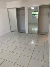 4958 Alder Dr in West Palm Beach, FL - Building Photo - Building Photo