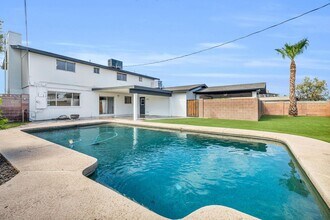 1122 E Concorda Dr in Tempe, AZ - Building Photo - Building Photo