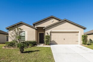 6953 Redbay Dr in Brooksville, FL - Building Photo