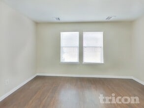 21603 N Werrington Way, Unit 35 in Houston, TX - Foto de edificio - Building Photo