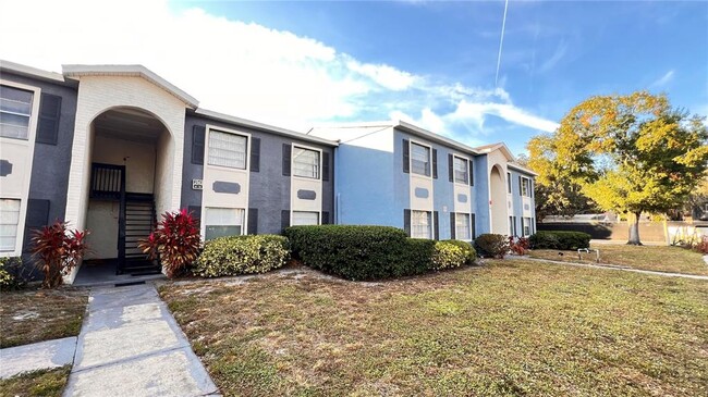 2543 N Alafaya Trail in Orlando, FL - Building Photo - Building Photo