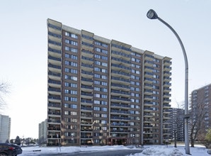 Le Place Fortier in Montréal, QC - Building Photo - Building Photo