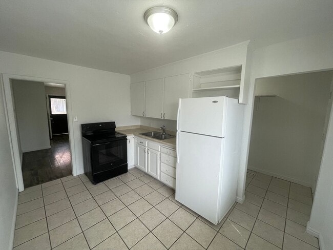 1154-1156 Brooklyn Ave