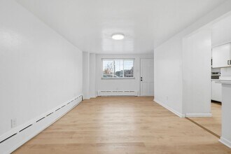 4738 Liberty Ave in Pittsburgh, PA - Building Photo - Building Photo