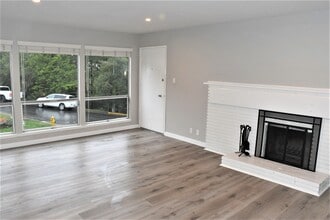 Trailhead Apartments at Tam Junction in Mill Valley, CA - Building Photo - Building Photo