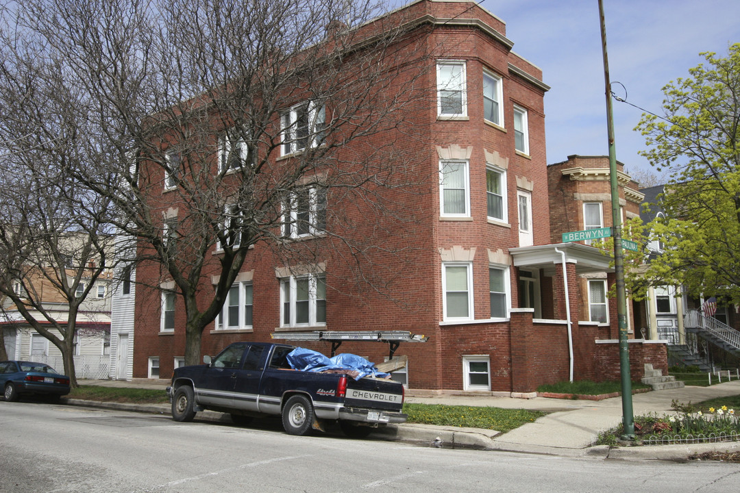 5300 N Paulina St in Chicago, IL - Foto de edificio