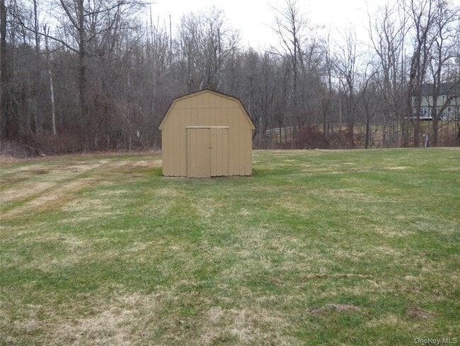 2944 NY-17K, Unit B in Middletown, NY - Building Photo - Building Photo