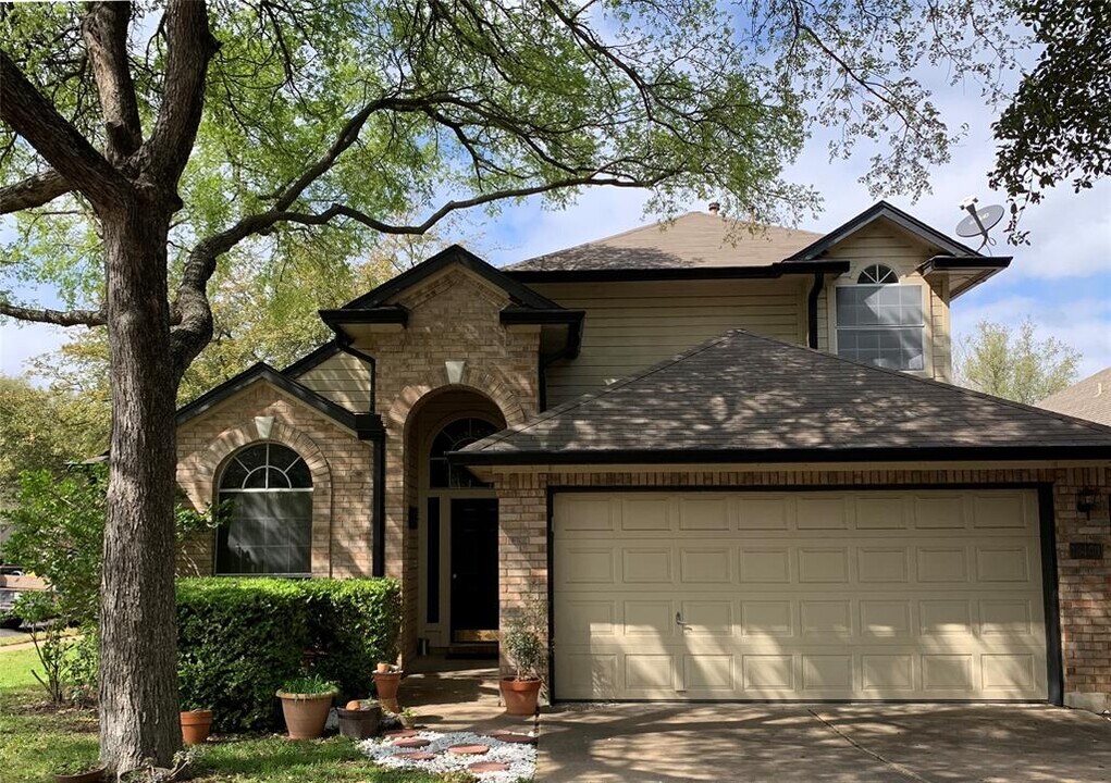 13400 Bolivia Dr in Austin, TX - Building Photo