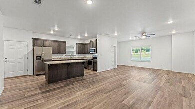 785 Rupple Rd in Fayetteville, AR - Building Photo - Building Photo