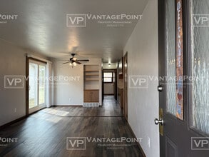 2719 N Locust St in Appleton, WI - Building Photo - Building Photo