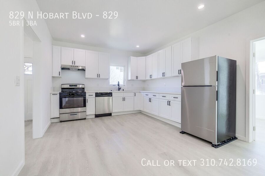 829 N Hobart Blvd in Los Angeles, CA - Building Photo