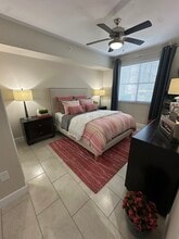 13781 SW 170th Ter, Unit B1 in Miami, FL - Foto de edificio - Building Photo