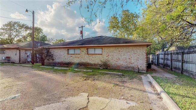 property at 204 Lynn Dr