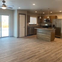 1313 Fozzie Ln in Belgrade, MT - Building Photo