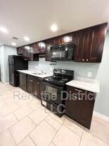 421 Newton Pl NW in Washington, DC - Building Photo