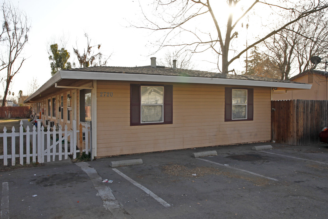 2720 Forrest St in Sacramento, CA - Foto de edificio