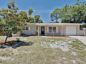 2148 68th Terrace S in St. Petersburg, FL - Building Photo