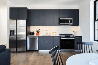 1847 N Humboldt Blvd in Chicago, IL - Building Photo - Building Photo