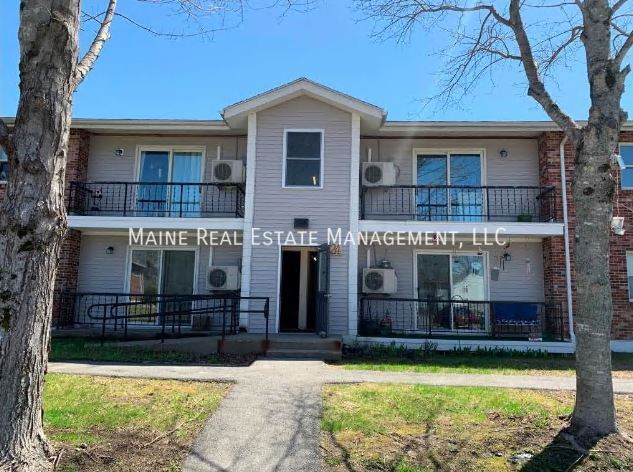 property at 24 Wenbelle Dr
