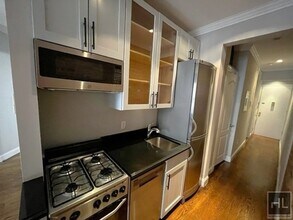 E 18TH ST., Unit 3D in New York, NY - Building Photo - Building Photo
