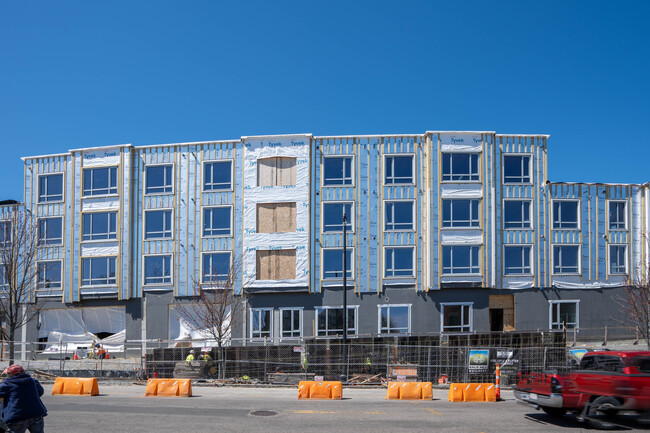 Four Corners Plaza in Boston, MA - Building Photo - Building Photo