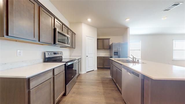 1616 Flt Rdg Ct in Royse City, TX - Foto de edificio - Building Photo