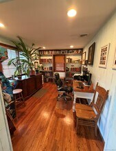 19 New Mill Rd in Smithtown, NY - Building Photo - Building Photo