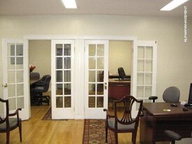 1249 Beacon St, Unit #3 in Brookline, MA - Building Photo