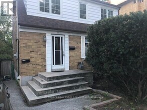 159 Avondale Ave in Toronto, ON - Building Photo - Building Photo