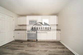 1345 D F Fuller Dr in Griffin, GA - Building Photo - Building Photo