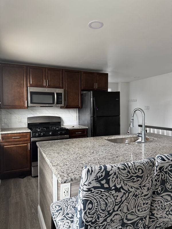 6135 Vine St in Philadelphia, PA - Building Photo - Building Photo