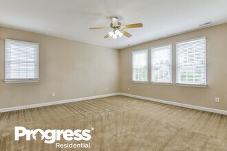 7701 Harps Mill Woods Run in Raleigh, NC - Building Photo - Building Photo