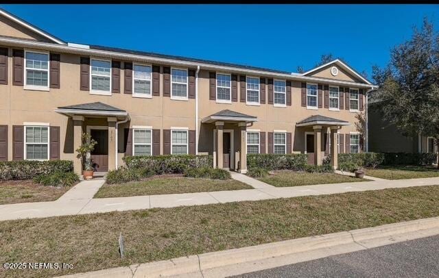 property at 2763 Hollybrook Ln
