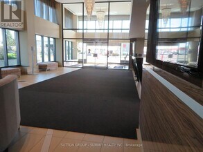 3985-3985 Grand Park Dr in Mississauga, ON - Building Photo - Building Photo