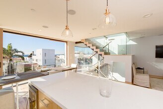 814 Monterey Blvd in Hermosa Beach, CA - Building Photo - Building Photo