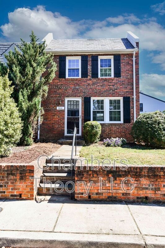 2051 N Brandywine St in Arlington, VA - Building Photo - Building Photo