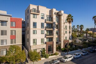 Kenwood Terrace in Glendale, CA - Building Photo