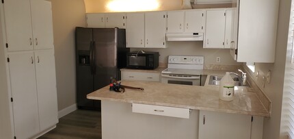 41 SE Ontario Way in Stuart, FL - Foto de edificio - Building Photo