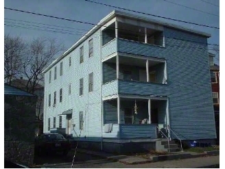 37 Foundry St in Woonsocket, RI - Building Photo