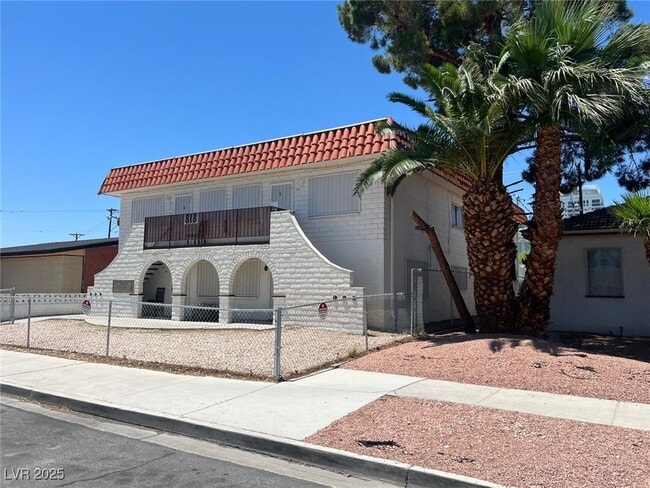 818 S 7th St in Las Vegas, NV - Building Photo - Building Photo