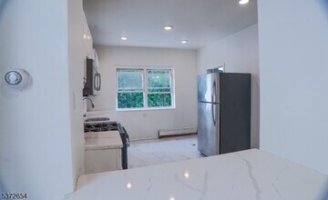 13 Stevens Ave in Jersey City, NJ - Building Photo - Building Photo