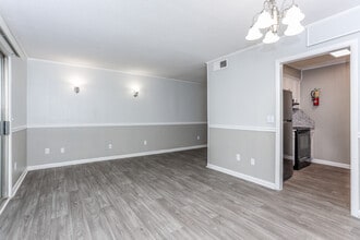 Pembrook Apartments in Columbus, GA - Building Photo - Interior Photo