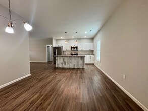 39 Seibold Rd in Guntersville, AL - Building Photo - Building Photo