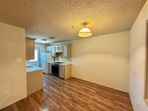 6614 Hope Ave in Lubbock, TX - Building Photo - Building Photo