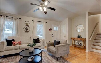 1201 Holly Hills Dr SW in Lilburn, GA - Building Photo - Building Photo