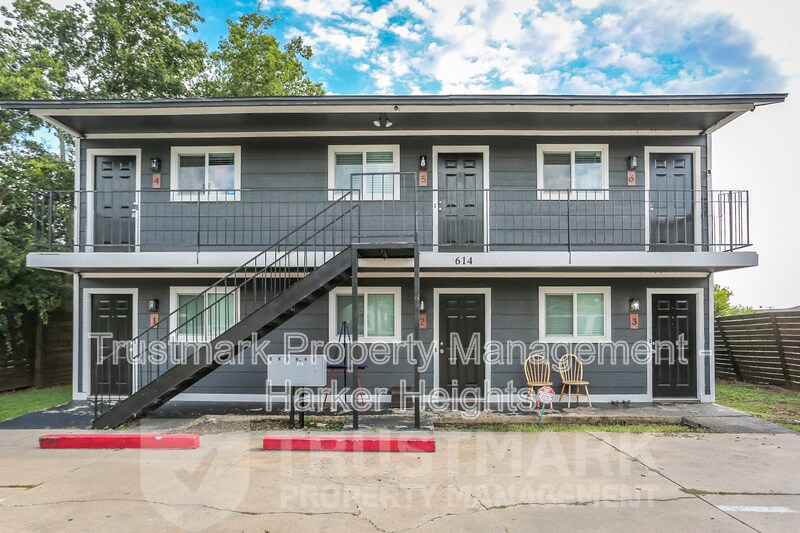 614 Adams Ave in Killeen, TX - Building Photo