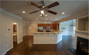 4885 Hastings Terrace in Alpharetta, GA - Foto de edificio - Building Photo