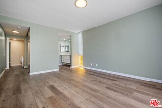 848 18th St in Santa Monica, CA - Building Photo - Building Photo