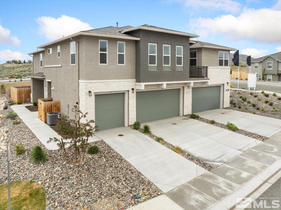 3630 Flare Ln in Carson City, NV - Building Photo