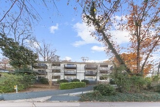 Signal Hill in Birmingham, AL - Building Photo - Building Photo